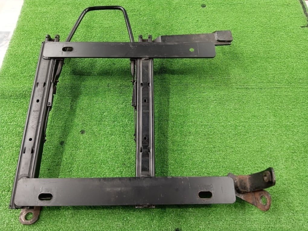 Bride - Seat rail (LH) for Silvia (S13)