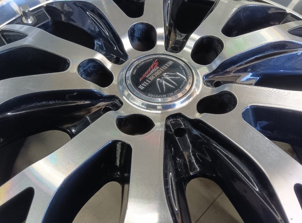 BADX - Multi Forchetta?/DL 18-inch set of 4