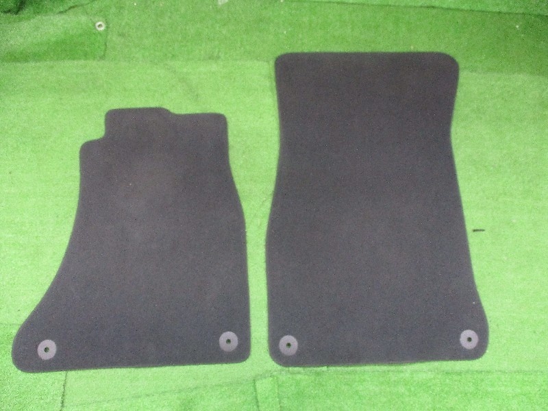 Audi - Used AUDI 8T A5 Genuine Floor Mat F2