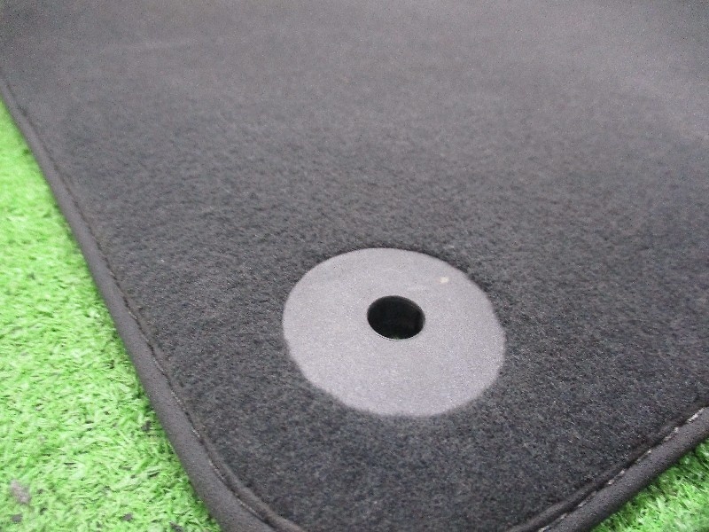 Audi - Used AUDI 8T A5 Genuine Floor Mat F2