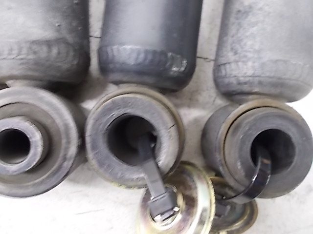 Unknown - Isuzu Motors - Isuzu Piazza? One Genuine shock