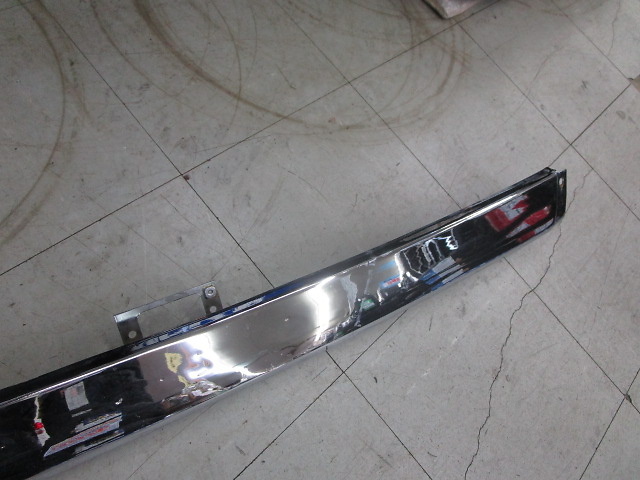 Unknown - Isuzu Motors - Unspecified! Isuzu Genuine rear bumper