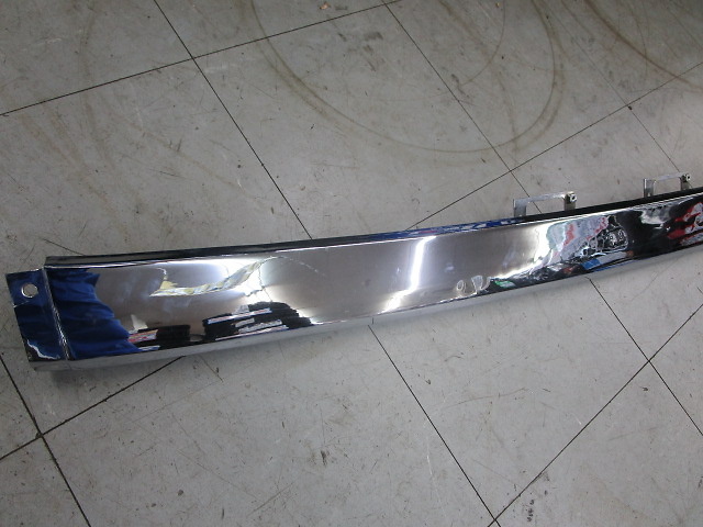 Unknown - Isuzu Motors - Unspecified! Isuzu Genuine rear bumper