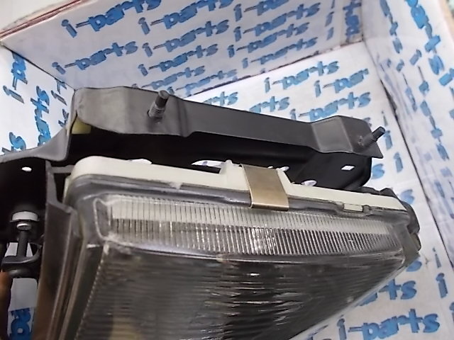 Unknown - Isuzu Motors - Big Horn (VBS69GW) Genuine Headlight (Left)