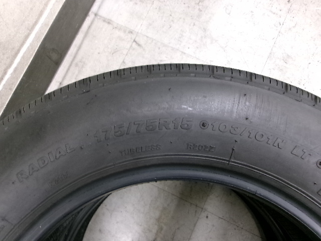 Bridgestone - Set of 2 tires (175/75R15) - Nengun Performance