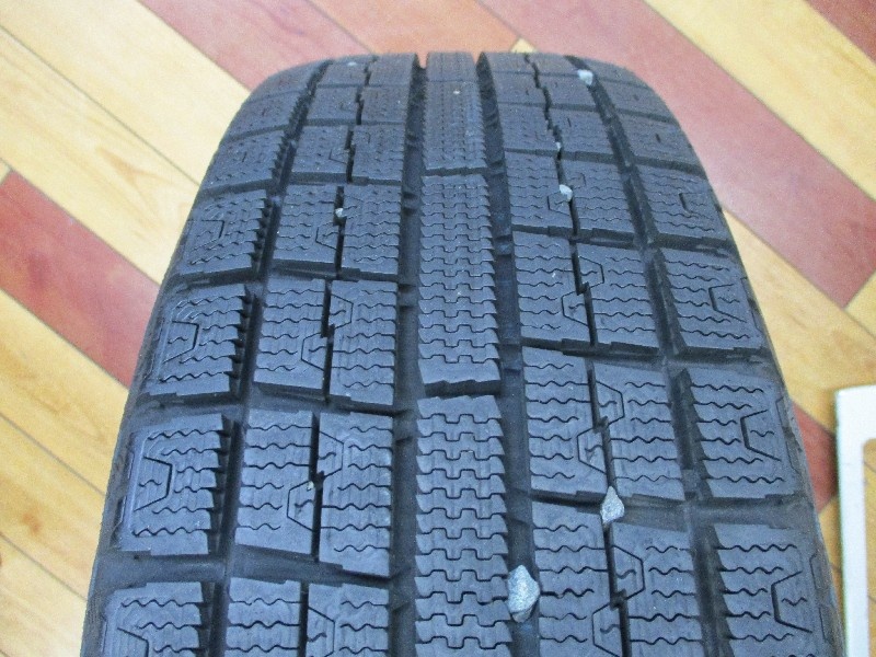 Nissan - Note (E12) genuine / 4 TY 14" studs