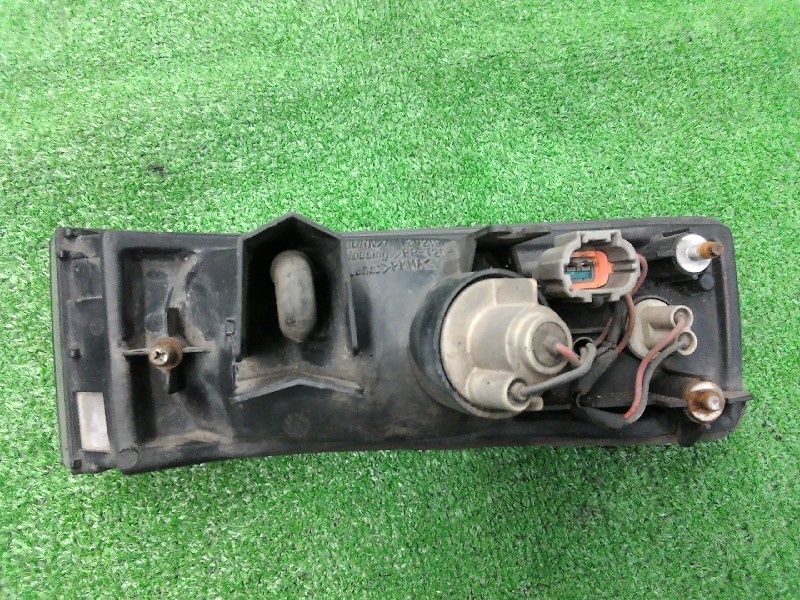 Nissan - Used Y33 Genuine Corner Lamp
