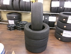 Bridgestone - Used tires (235/55R17) 6.5mm 4pcs