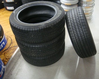Yokohama - 4 used tires AVID GT (235/55R19)