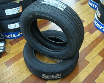 Toyo - 2 unused tyre proxes (225/65R17)
