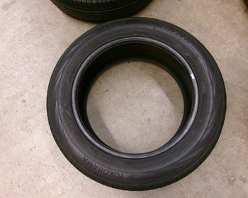 Yokohama - Used tire (215/60R17) 5.5mm 1 piece only