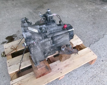 Unknown - Suzuki Motor Corporation - Junk! Alto (HA23V) genuine manual transmission