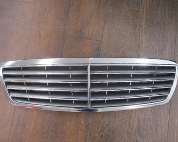 Mercedes Benz - Mercedes-Benz C-Class (W203) genuine front grille