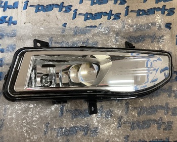 Nissan - Unused! Serena (C27) genuine fog lamp right only