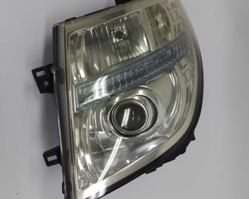 Nissan - E51 Elgrand late model HID Headlight - LH only