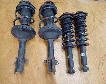 Subaru - Legacy (BR9) genuine suspension kit for 1 vehicle