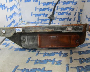 ISUZU - Junk! 117 Coupe genuine front turn signal right only