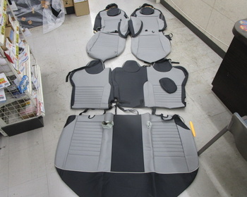Unknown - Manufacturer unknown - One seat cover for Tesla 3