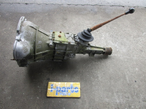 ISUZU - Junk! Bellett genuine manual transmission