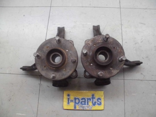 Toyota - Used! Passo (QNC10) genuine front hub knuckles left and right
