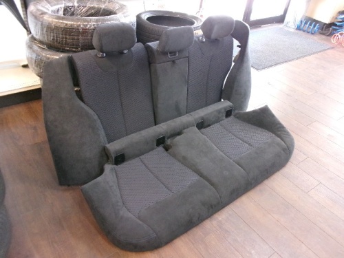 BMW - BMW 320i (F30) genuine seat (2nd row)
