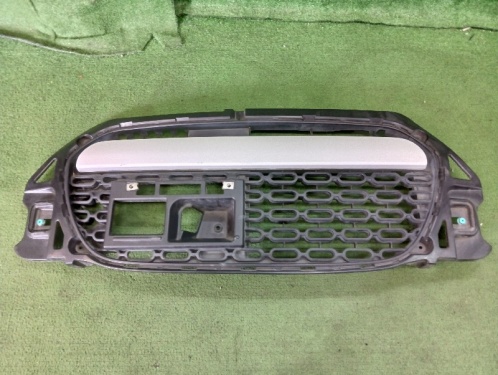 Suzuki - Alto (HA25) genuine front inner grill