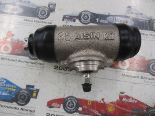 Toyota - Unused Toyota genuine wheel cylinder (47550)