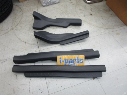 Daihatsu - Move Custom (L175) genuine scuff plates (4 pieces)