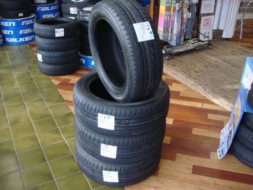 Bridgestone - 4 unused LUFT tires (205/55R17)