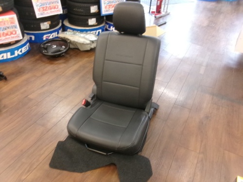 Daihatsu - Hijet Cargo (S700V) genuine passenger seat