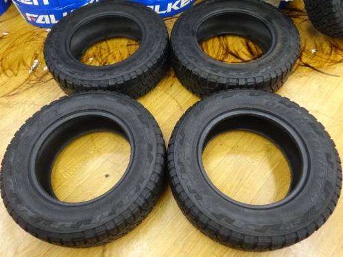 Toyo - Used TOYO tires (215/70R16) set of 4