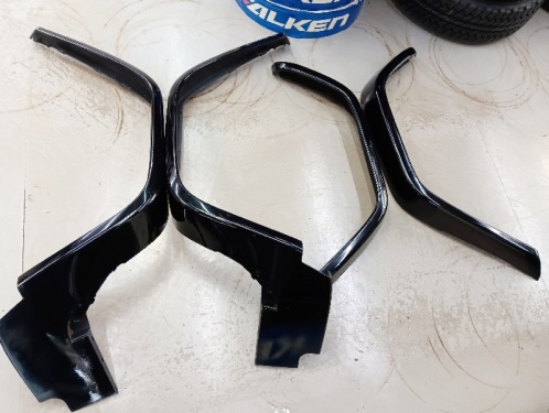 Mercedes Benz - G-Class (W463) genuine over fenders, 1 set