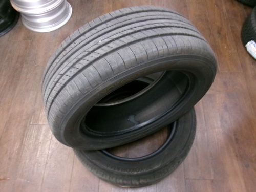 Yokohama - Used tires (225/65R17) 7.5mm, set of 2