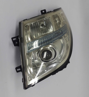 Nissan - E51 Elgrand late model HID Headlight - LH only