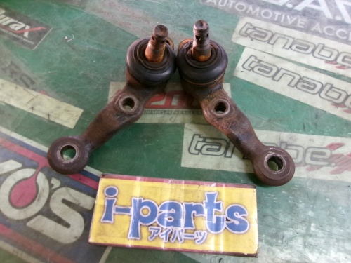 Toyota - 17 Crown genuine toe control rod arm