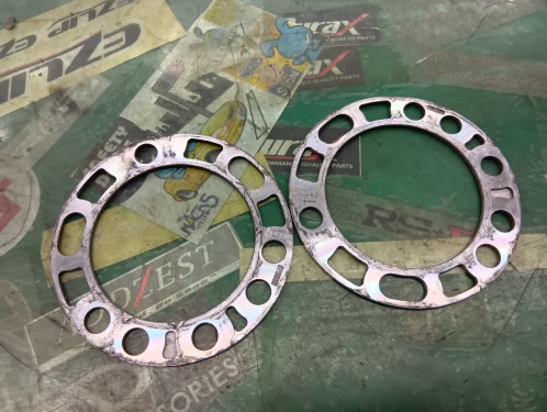 Unknown - Used! 3-inch spacer (6H/139.7) 2-piece set