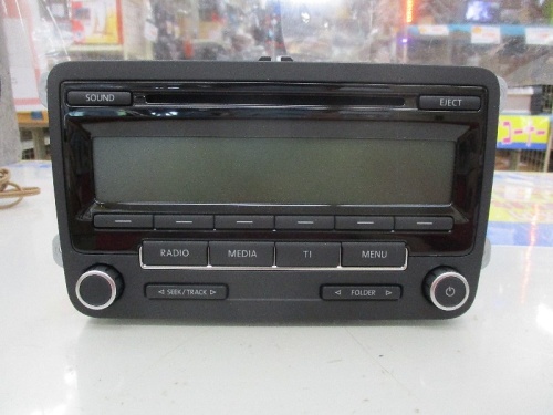 Volkswagen - Golf GTI genuine CD deck