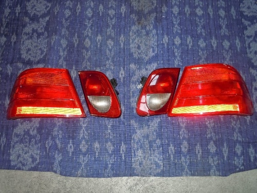 Mercedes Benz - Benz E-Class tail lamp set