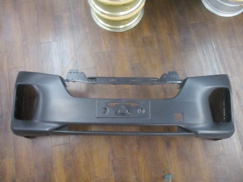 Nissan - Caravan NV350 late model genuine front bumper