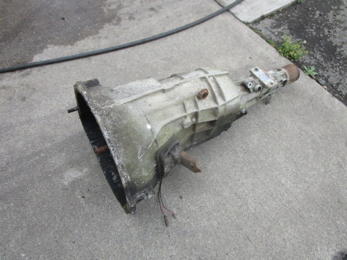 ISUZU - Junk! Bellett? Genuine transmission