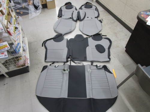 Unknown - Tesla 3 seat covers (1 set)