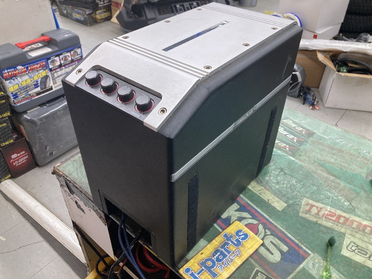Alpine - Used! Subwoofer with built-in amplifier (SWW-5000