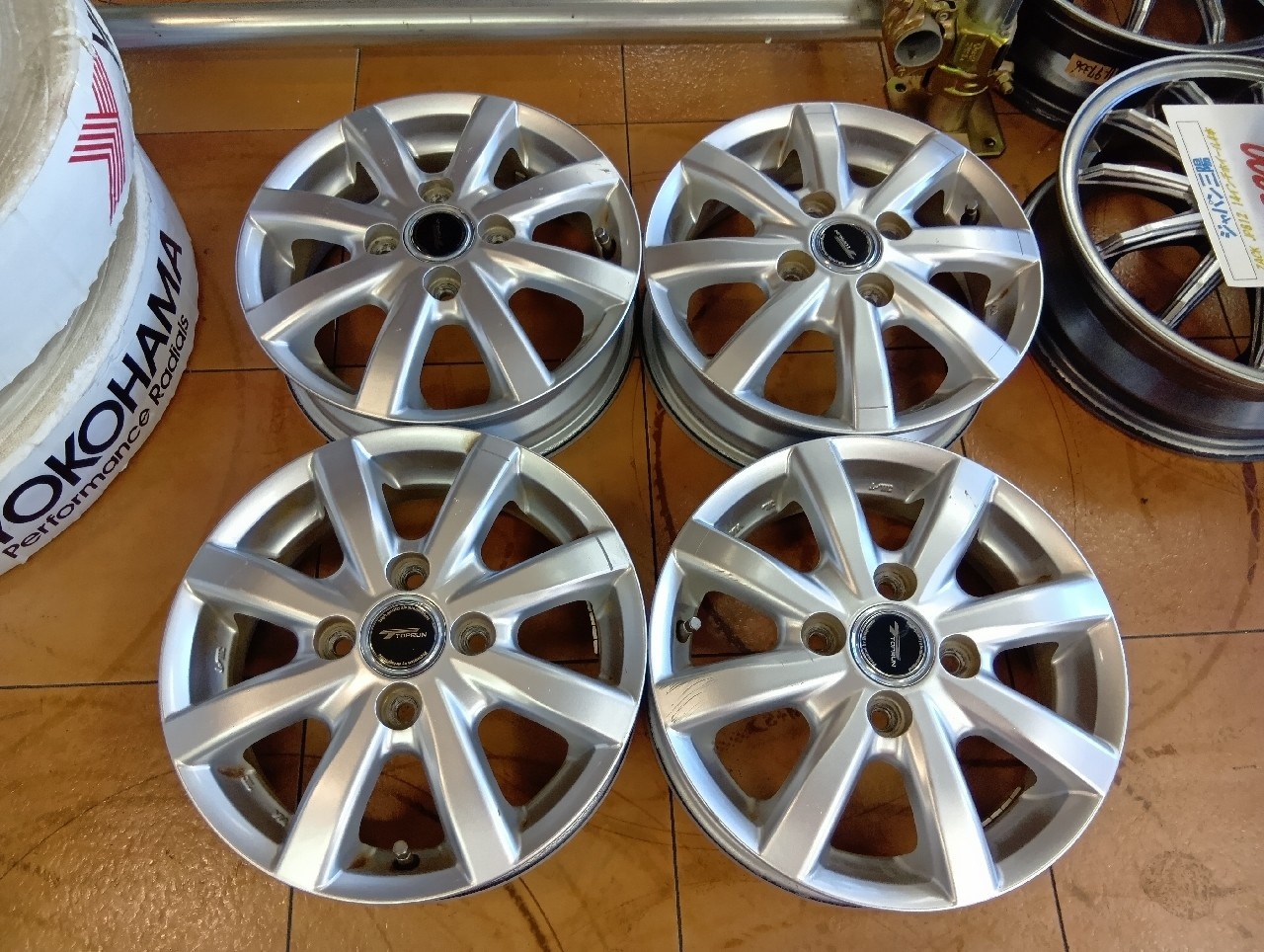 nengun-1027588-00-bridgestone-