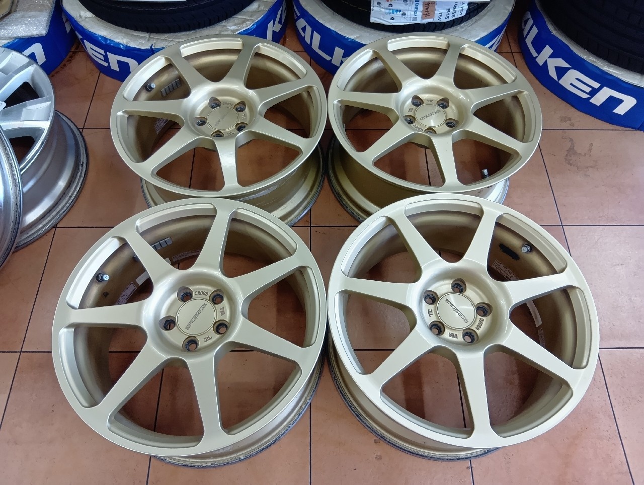 ブリヂストン プロドライブ17インチ Bridgestone - Prodrive GC-07J/17 inch wheels set of 4