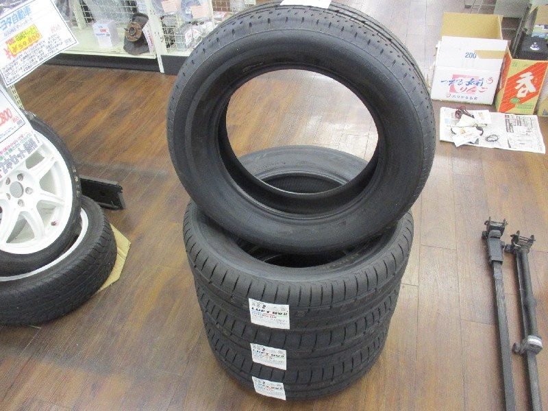 Bridgestone - Unused tires LUFTRV2 (215/60R17) - Nengun