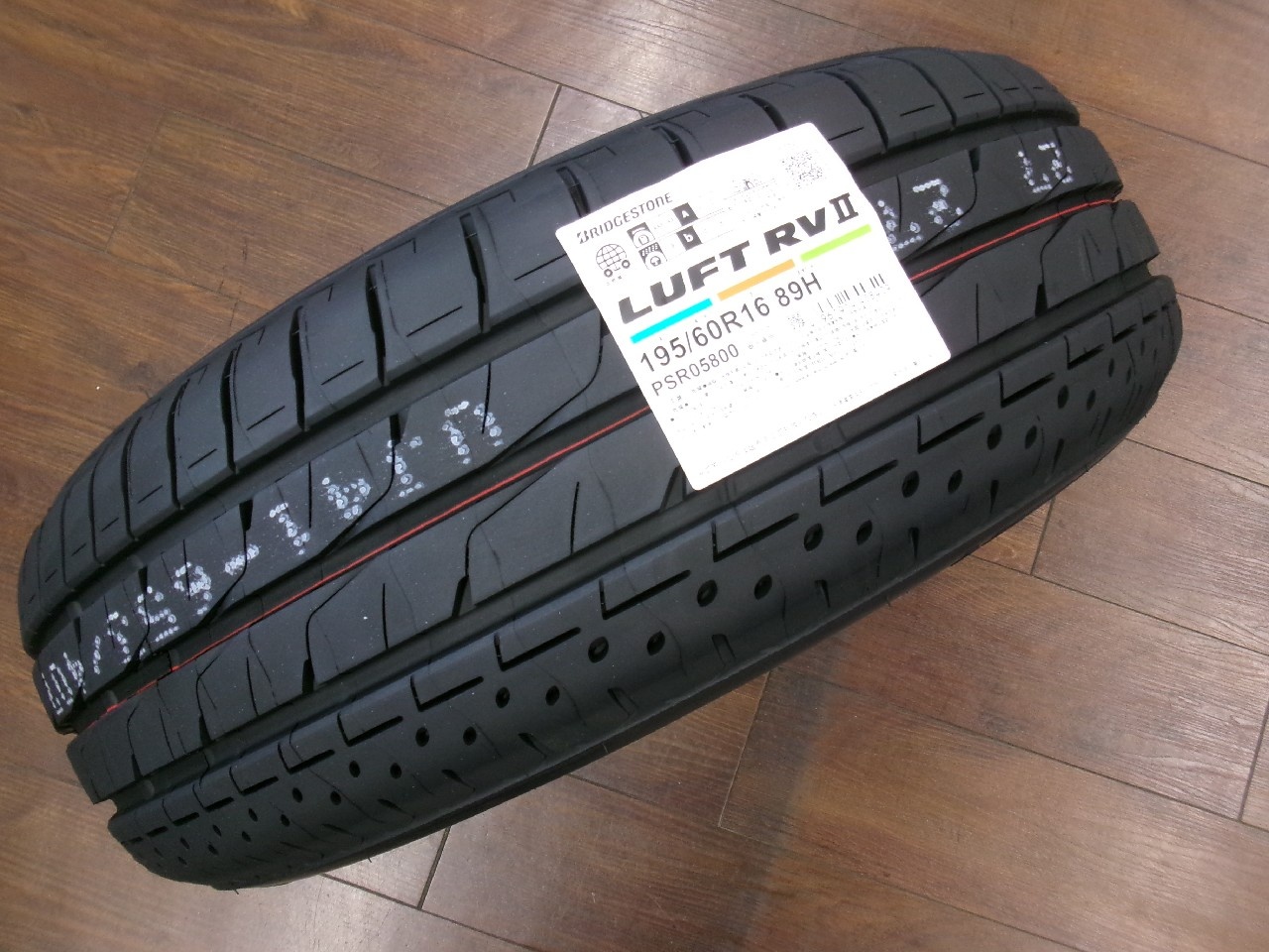 唄*1様 Bridgestone LUFT RV II 195/60R16 89 Bridgestone - New LUFT RV2 tires (195/60R16) - Nengun Performance